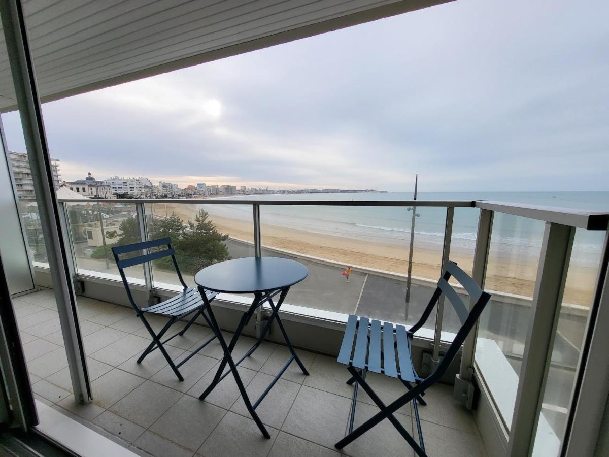 Appartement T2 Face Plage Avec Balcon, Cuisine Equipee Et Tv - Fr-1-92-908 Les Sables-d'Olonne Ngoại thất bức ảnh