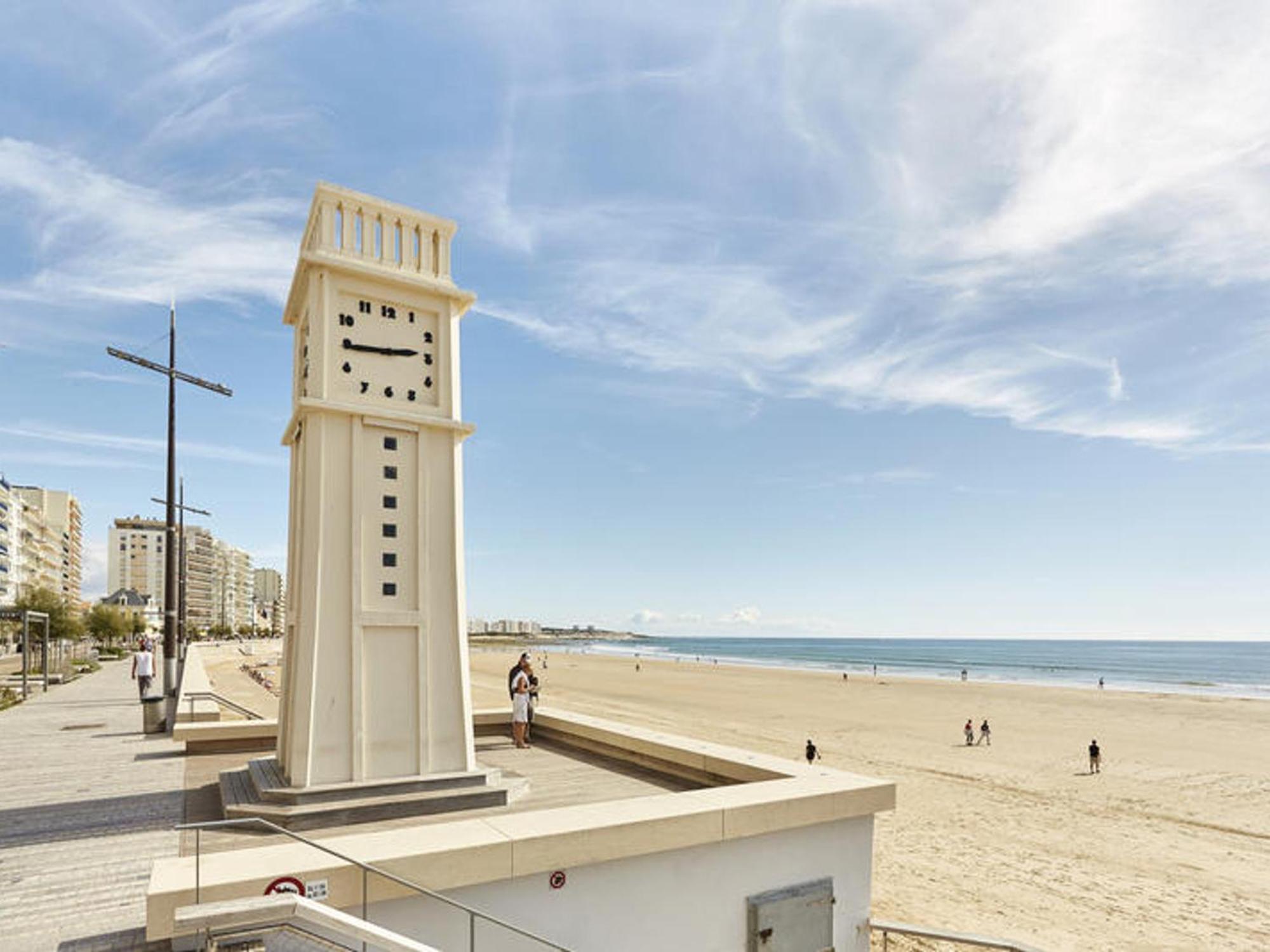 Appartement T2 Face Plage Avec Balcon, Cuisine Equipee Et Tv - Fr-1-92-908 Les Sables-d'Olonne Ngoại thất bức ảnh